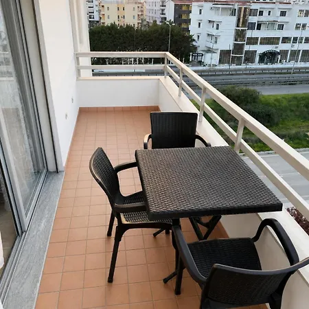 Appartement Lumineux à Quelques Minutes à Pied De La